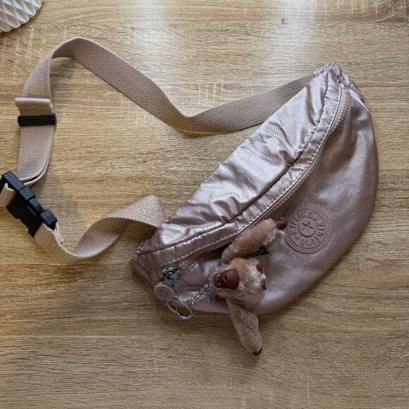 Kipling Pria Pink Metallic Waist Pack - Picture 2 of 7
